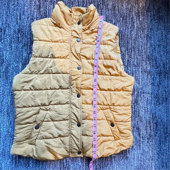 Love Tree Women's Yellow Gold Quilted Puffer Vest Size Medium / Large Casual - Picture 10 of 11